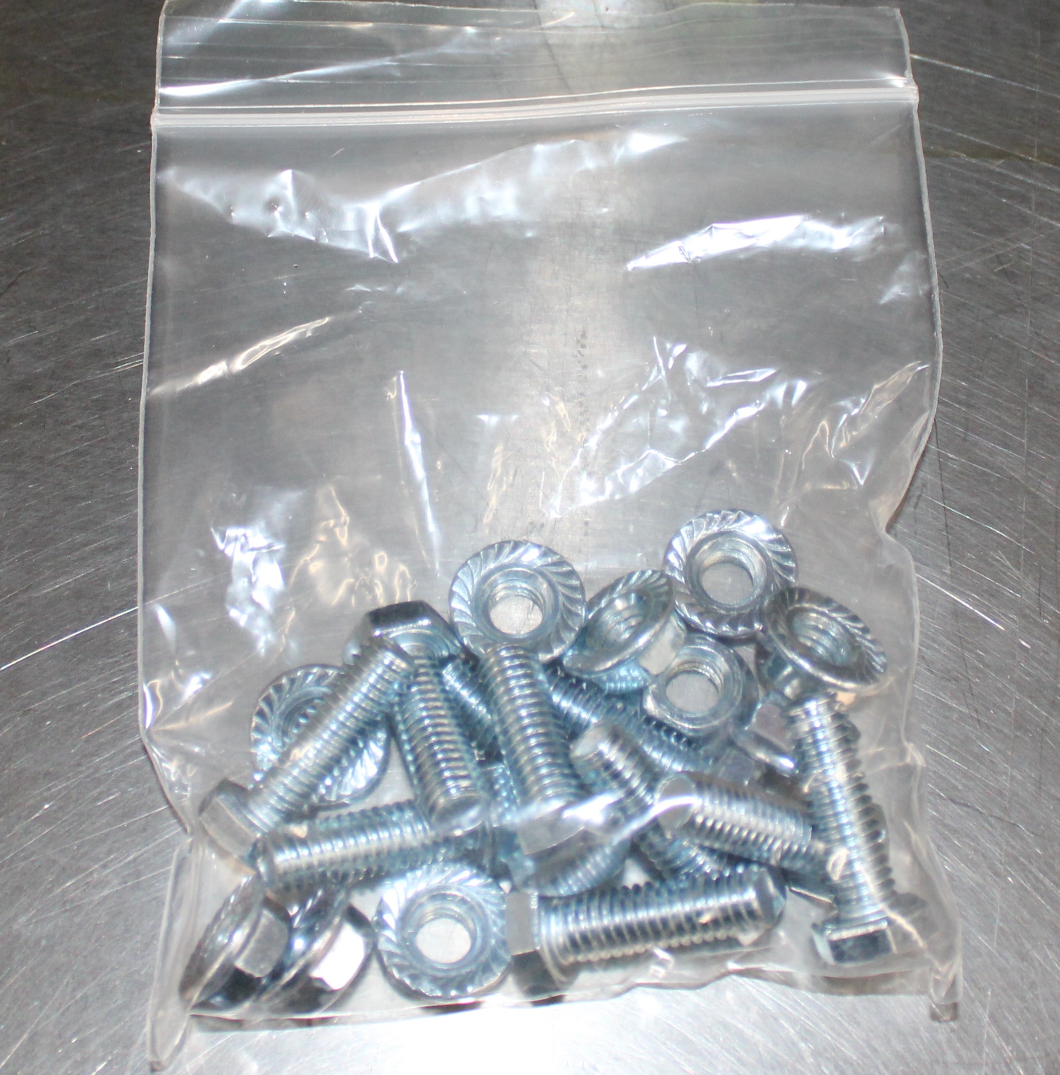 Hanger angle nuts and bolt 10 pack Image